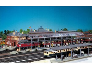 FALLER Bahnhofshalle 1120180